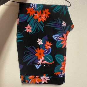 Size 18 floral pixie pants